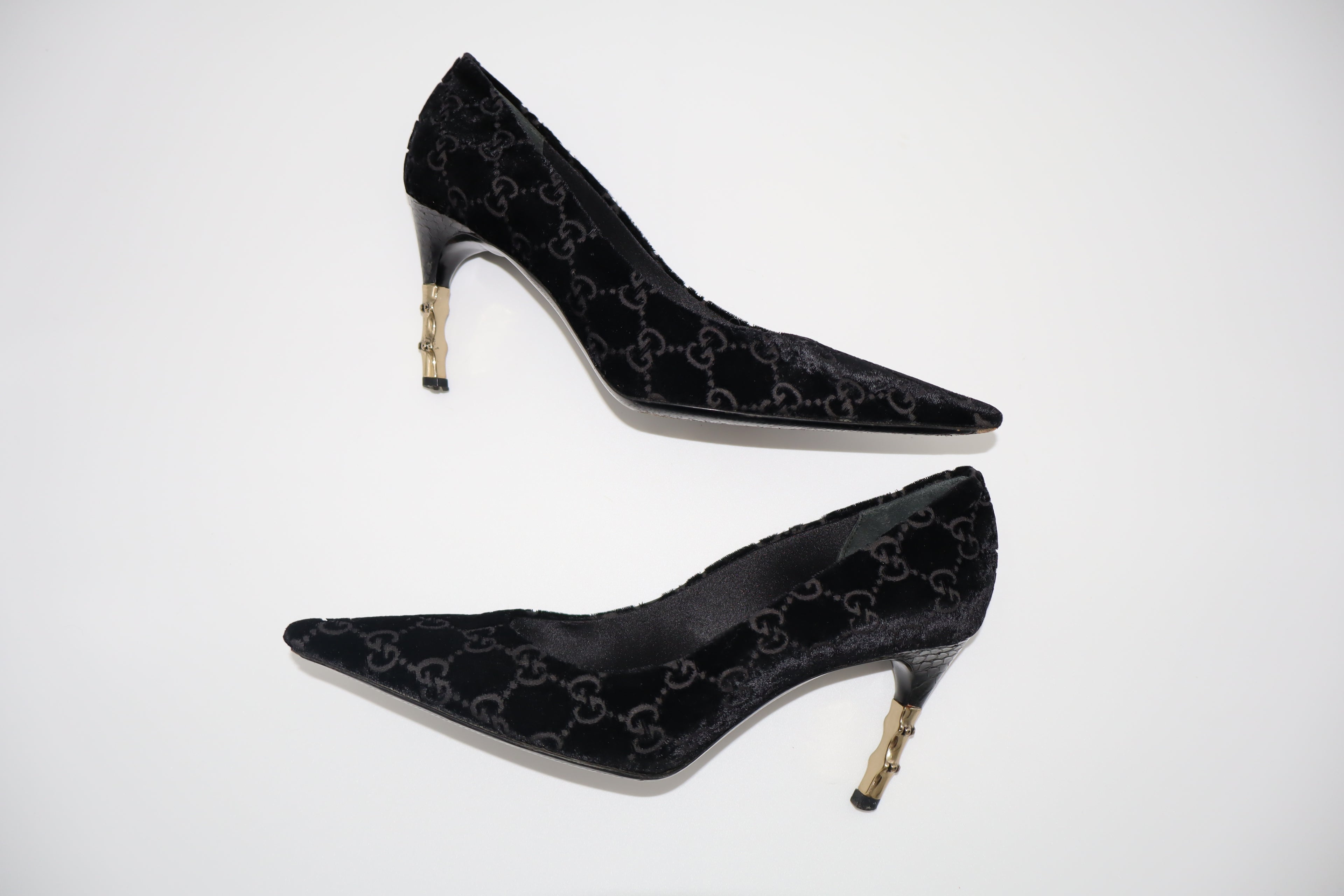 F/W 2004 Gucci GG velvet bamboo heel pumps by Tom Ford