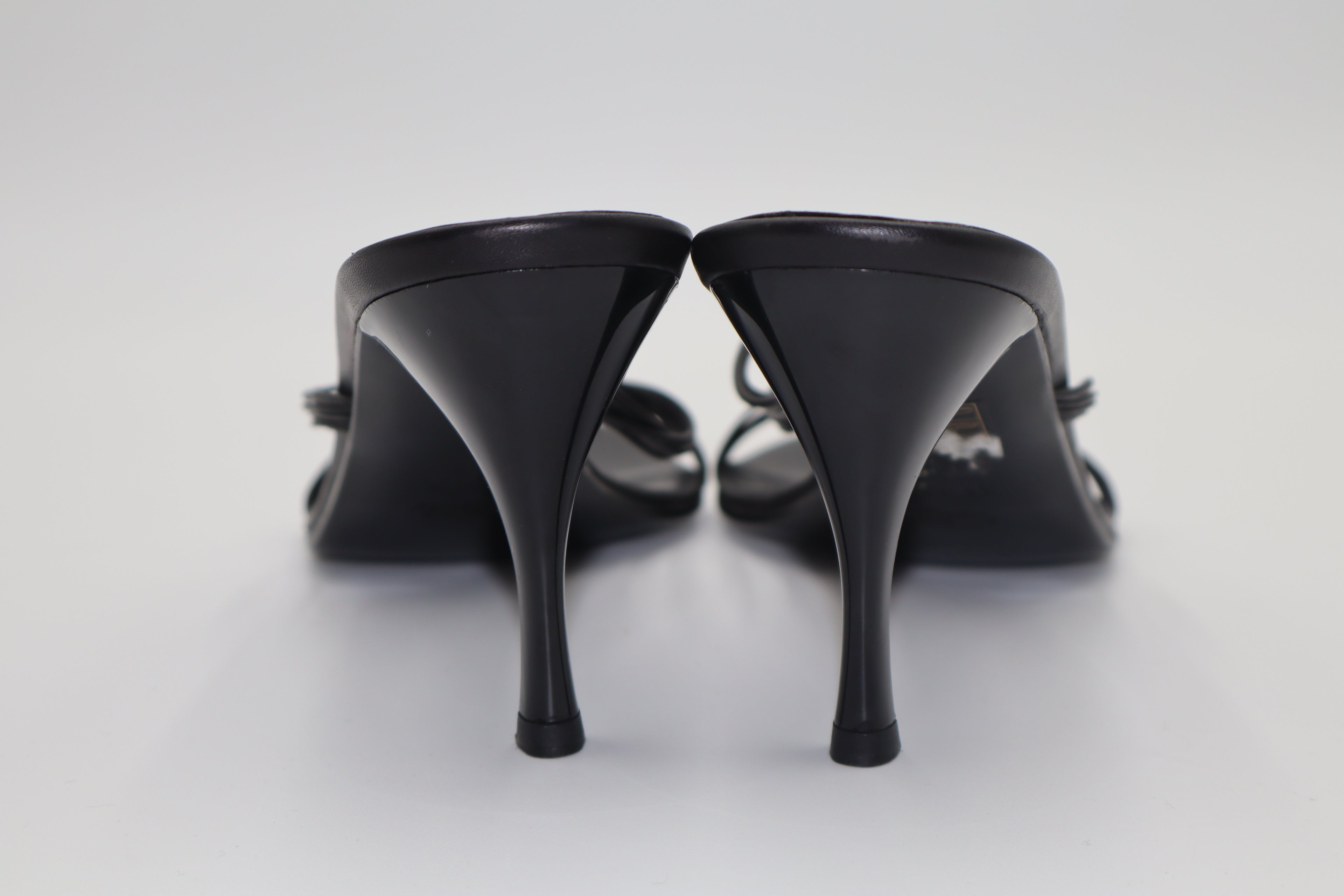 Gucci by Tom Ford Leather mules