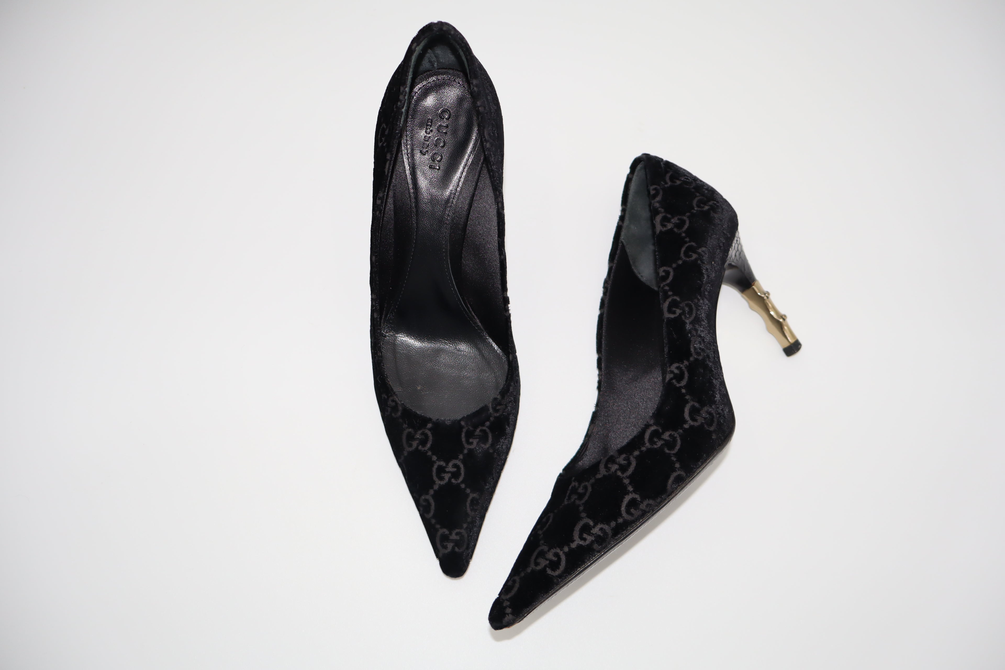 F/W 2004 Gucci GG velvet bamboo heel pumps by Tom Ford