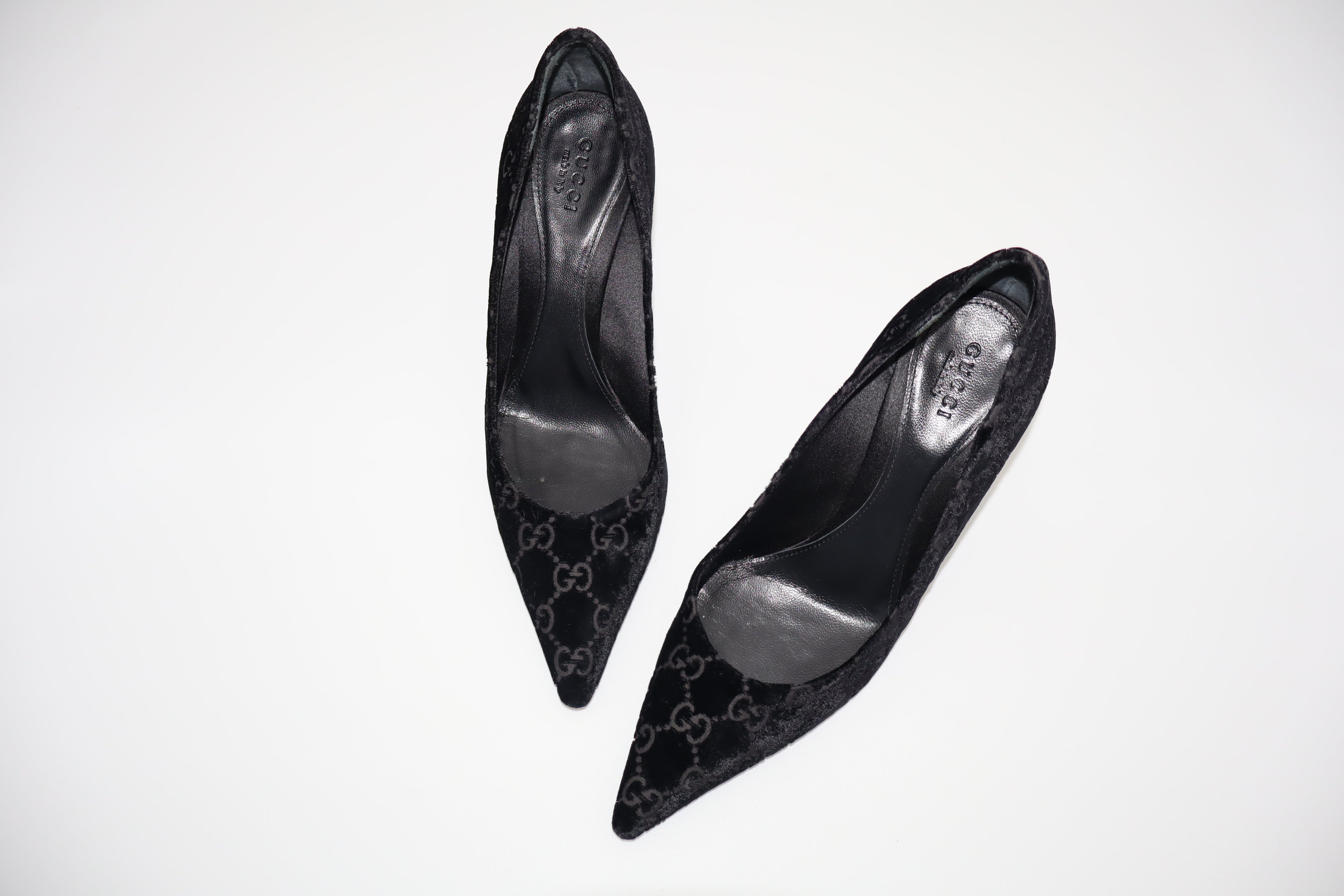 F/W 2004 Gucci GG velvet bamboo heel pumps by Tom Ford