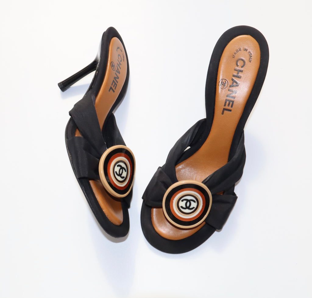 Rare Chanel 2002 Cruise Collection Motif Mules | 37